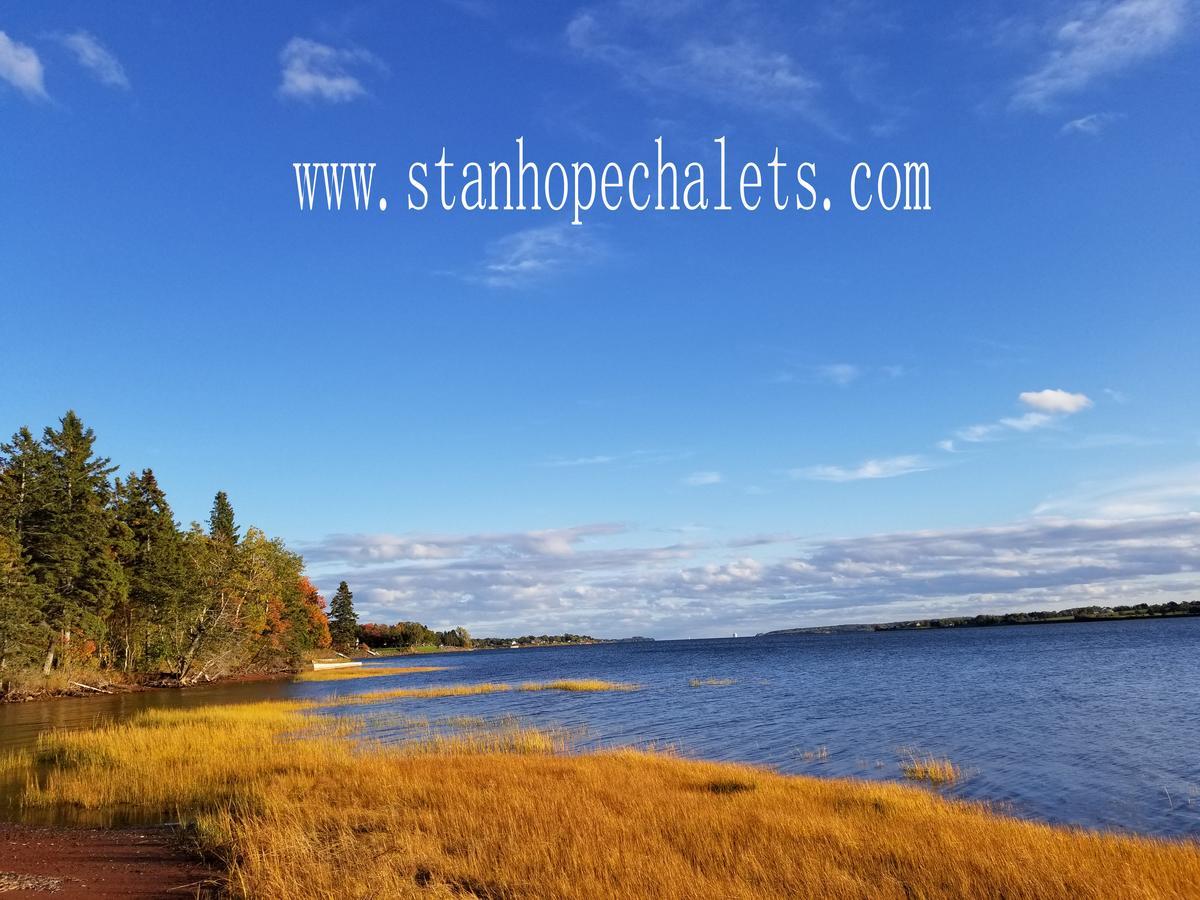 Отель Merry Stanhope Chalets Экстерьер фото